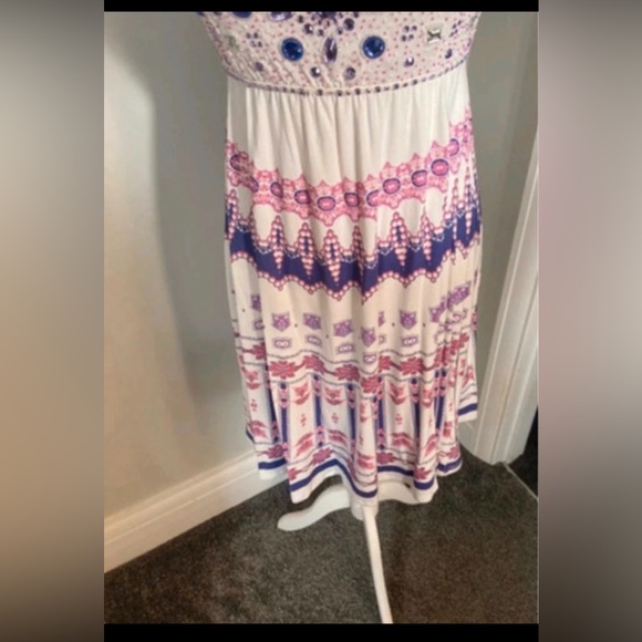 Ladies Faust Beautiful White & Purple Dress - Picture 3 of 5